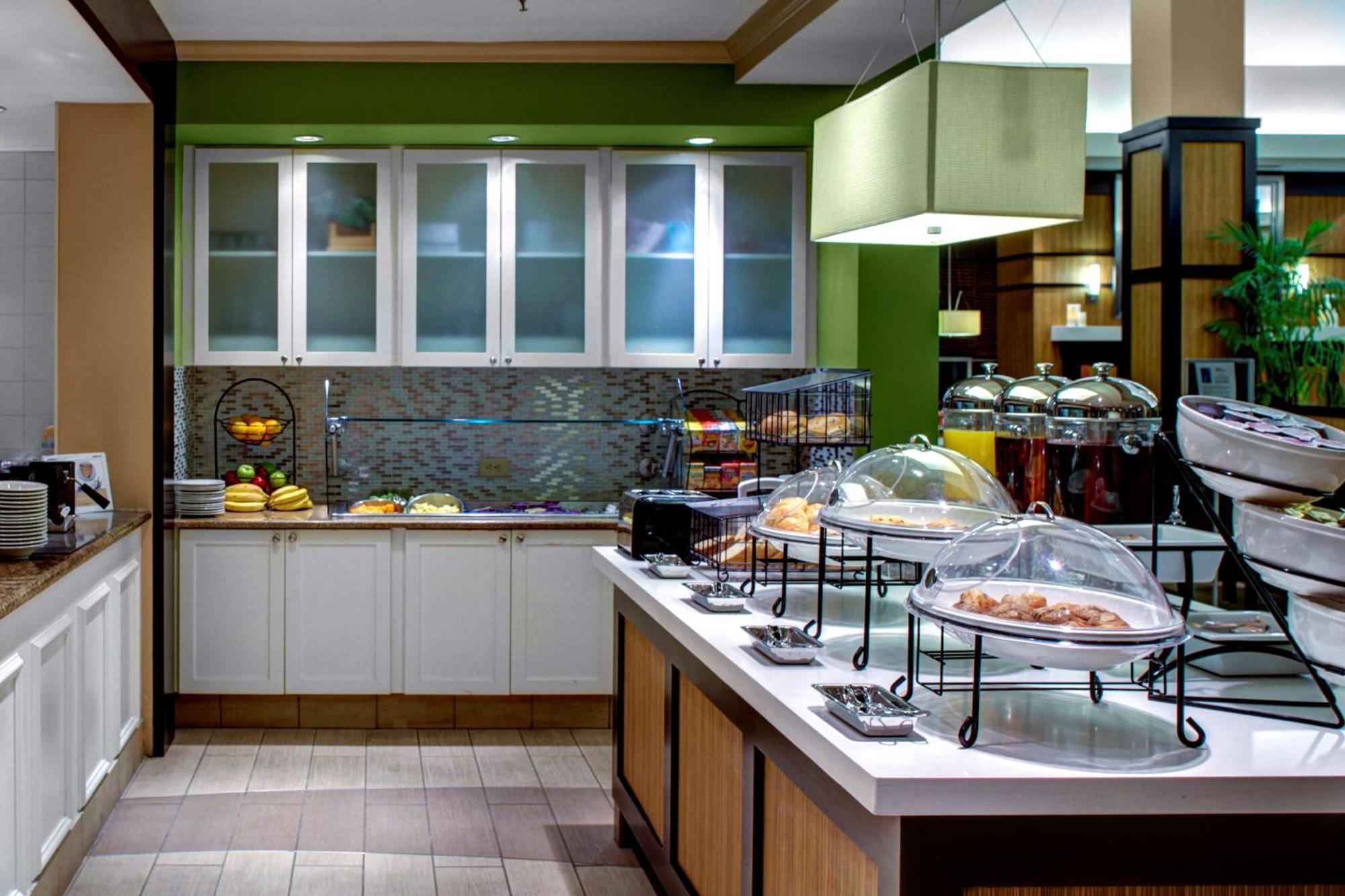 Hilton Garden Inn Atlanta North/Alpharetta Zewnętrze zdjęcie