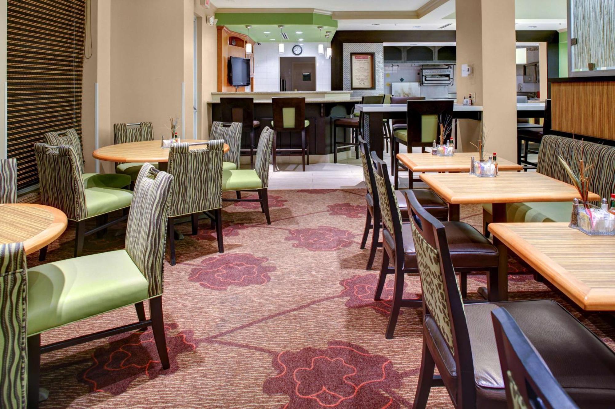 Hilton Garden Inn Atlanta North/Alpharetta Zewnętrze zdjęcie